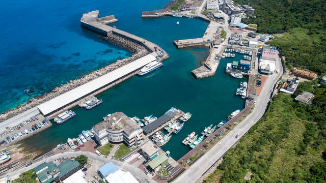 綠島深度旅遊攻略 2026｜海底溫泉、潛水秘境、環島路線，在地人才知道的綠島玩法